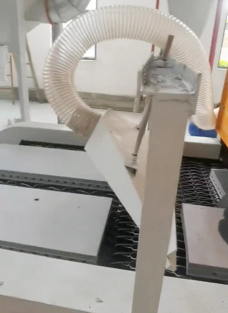 �Xģ�咁��C(j��)